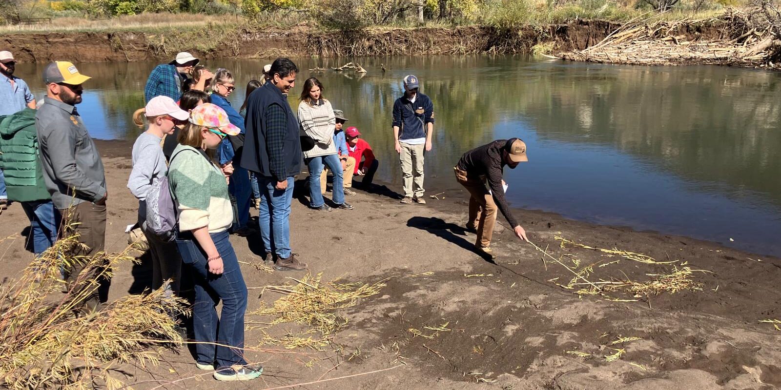 Four Corners Wildlife track & sign course